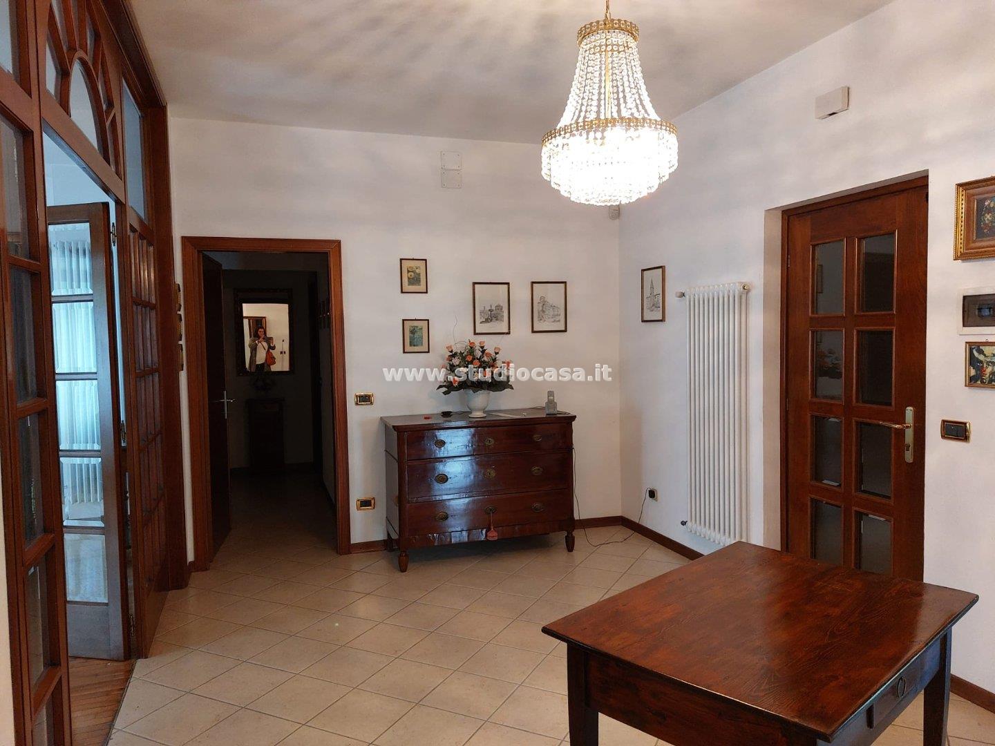 Appartamento in vendita a Besenello