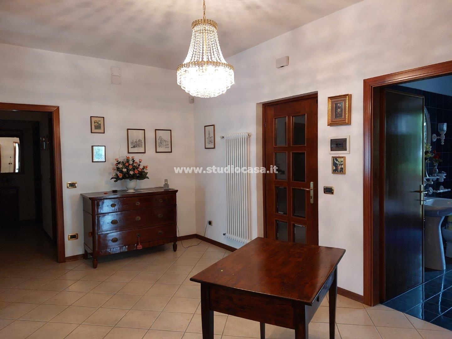 Appartamento in vendita a Besenello