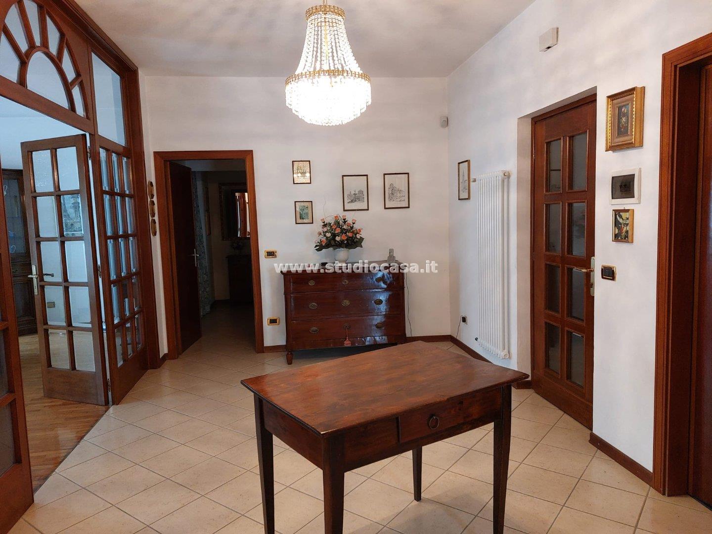 Appartamento in vendita a Besenello