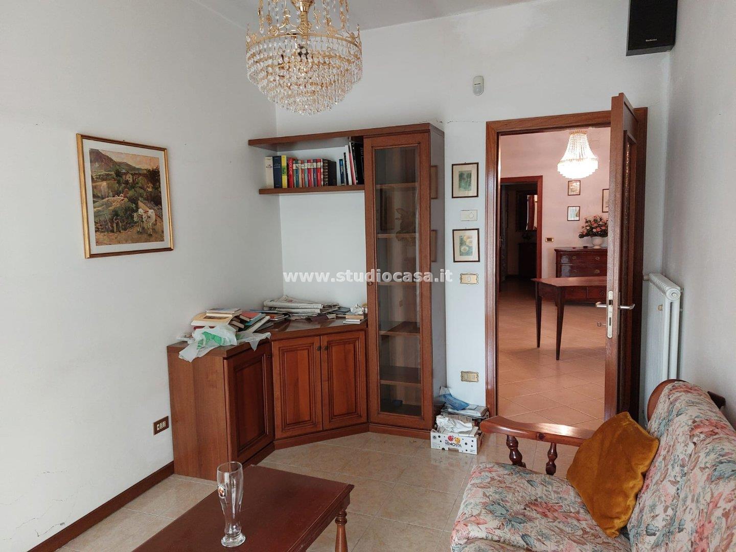 Appartamento in vendita a Besenello