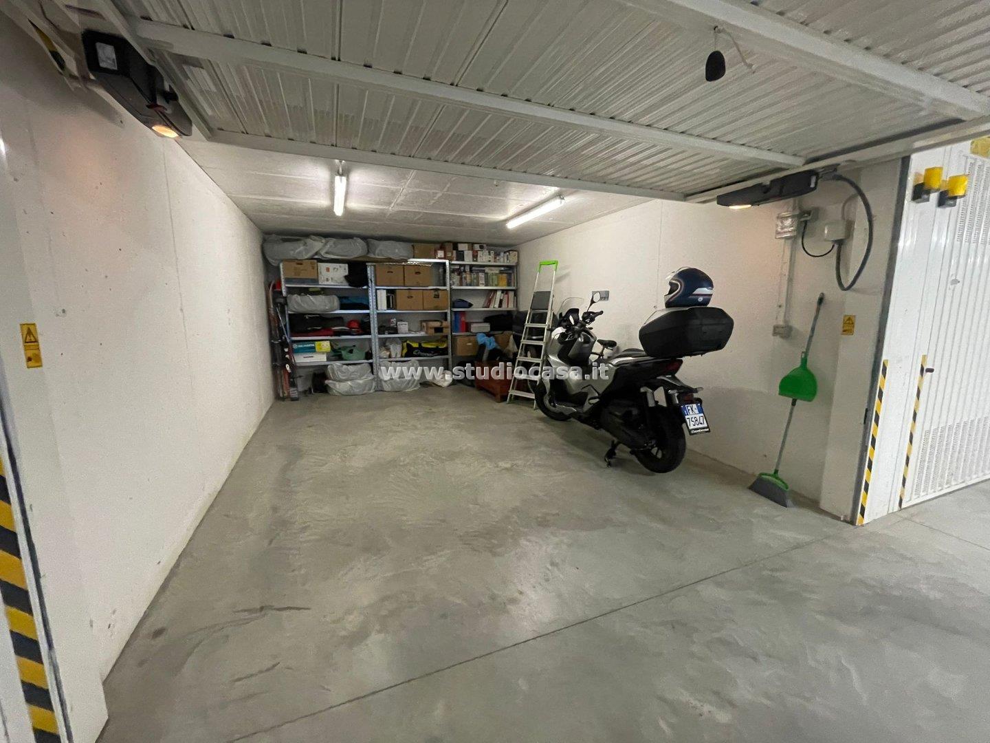 Box / Autorimessa in vendita a Trento