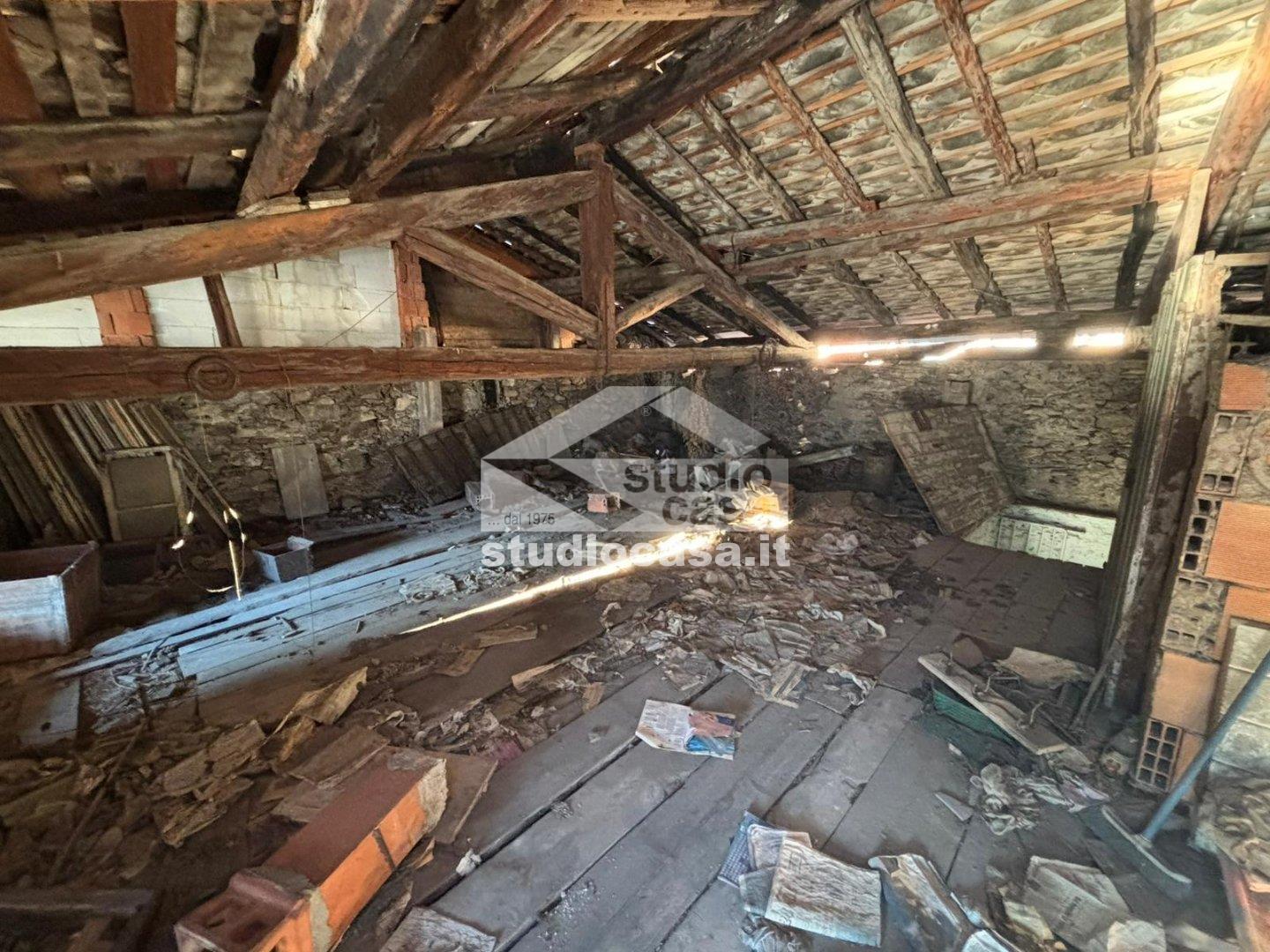 Casa Unifamiliare in vendita a Levico Terme