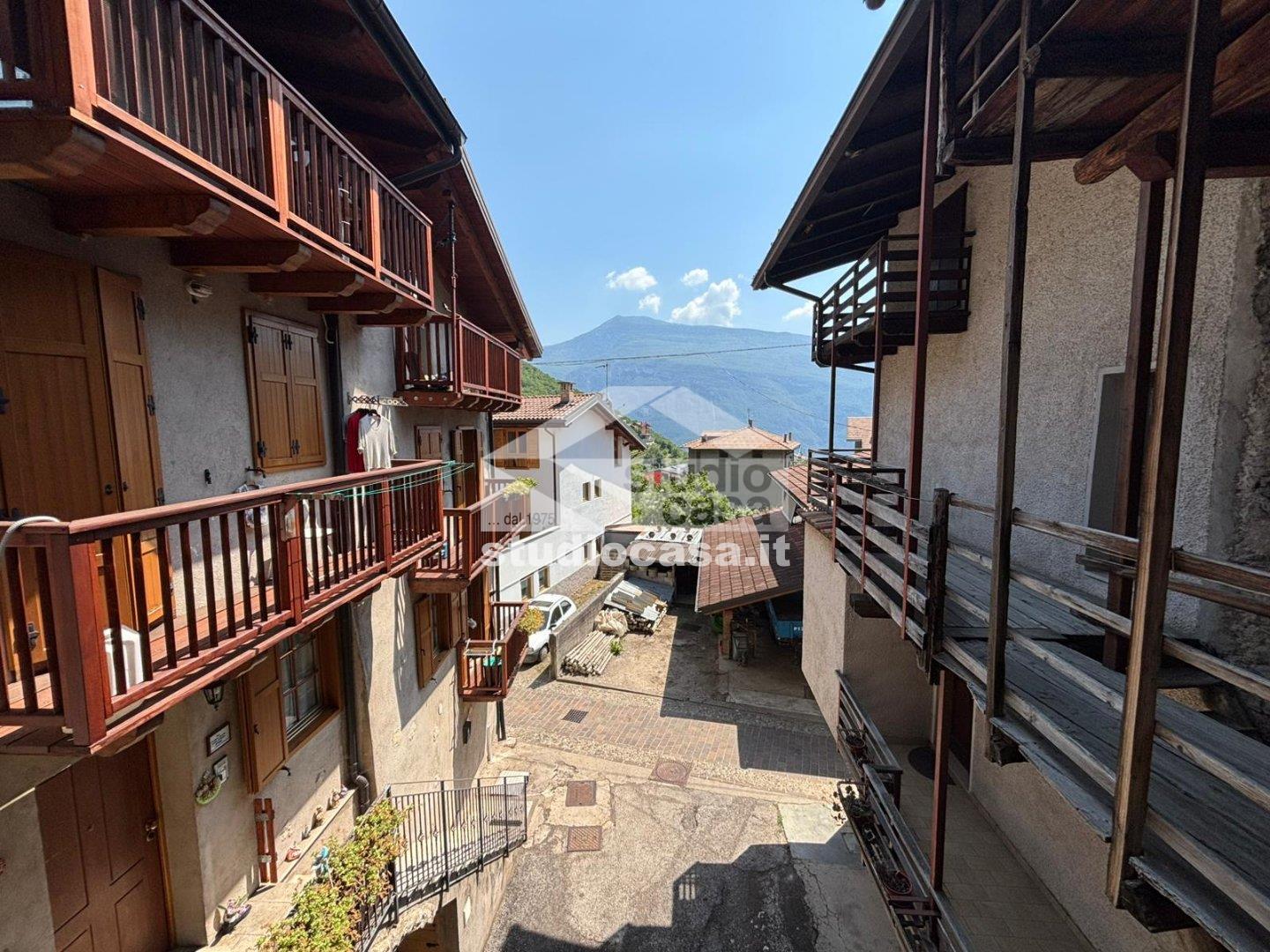 Casa Unifamiliare in vendita a Cimone