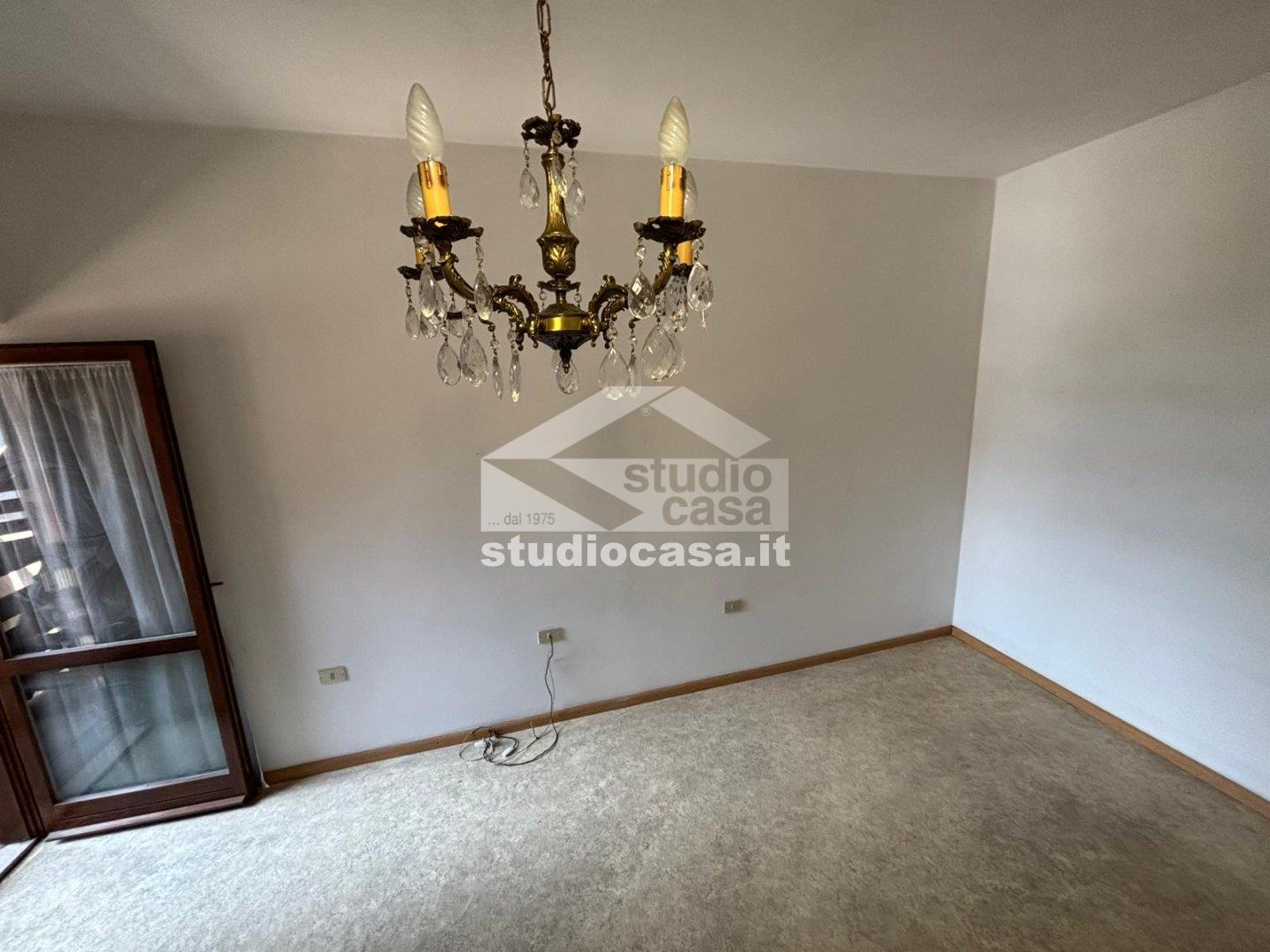 Casa Unifamiliare in vendita a Cimone
