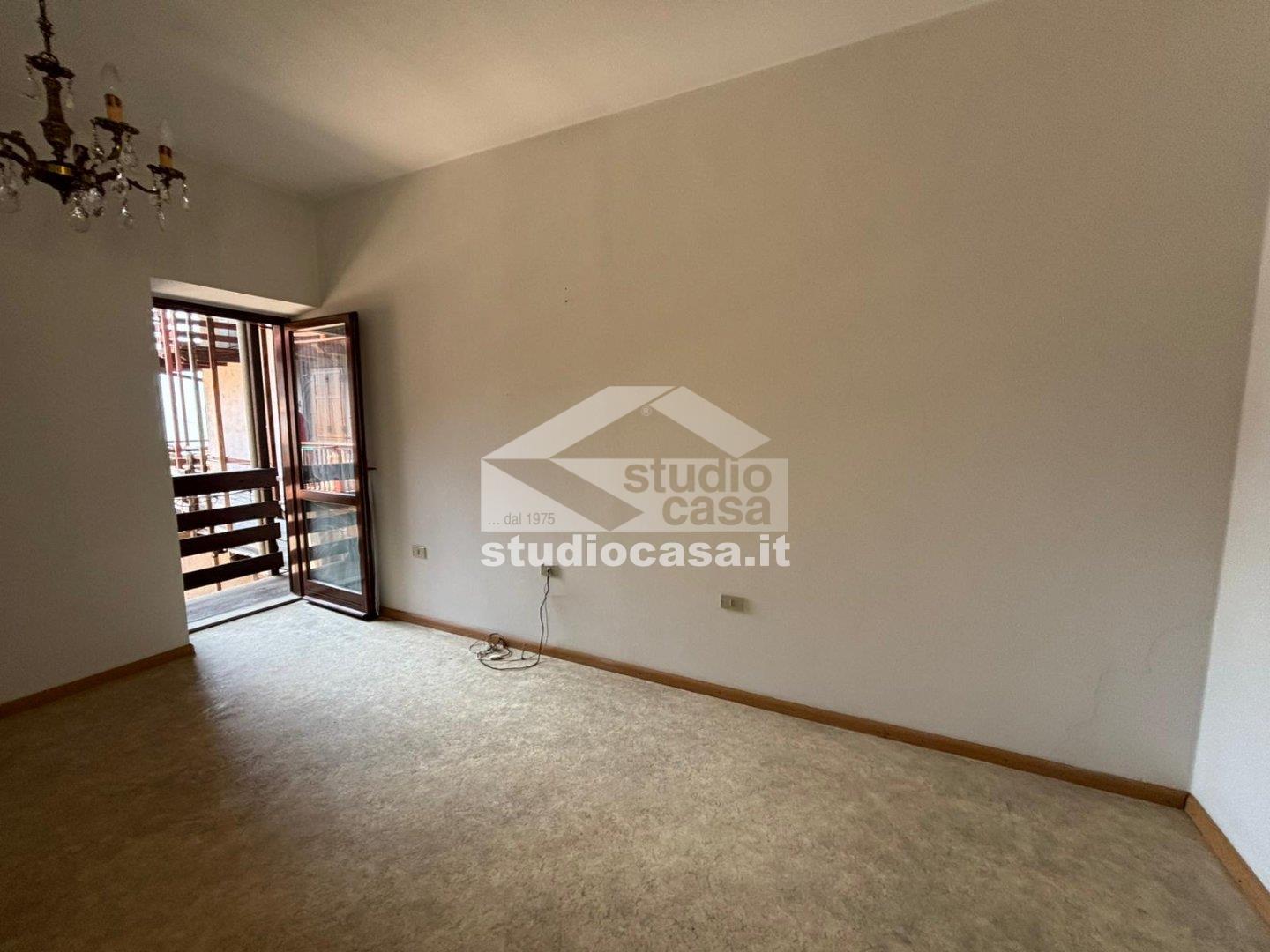 Casa Unifamiliare in vendita a Cimone
