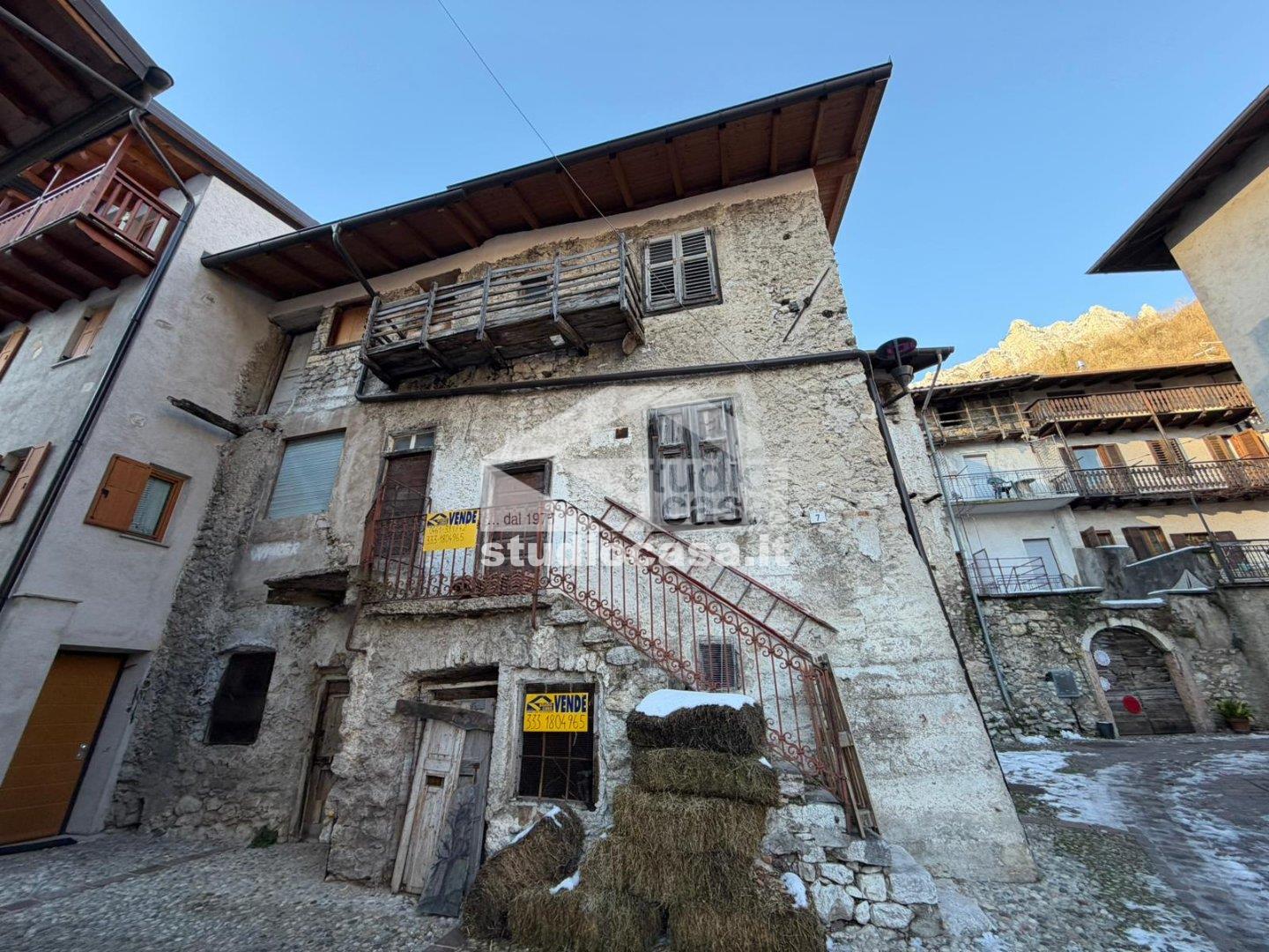 Casa Unifamiliare in vendita a Cimone