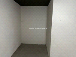 Box / Autorimessa in affitto a Trento