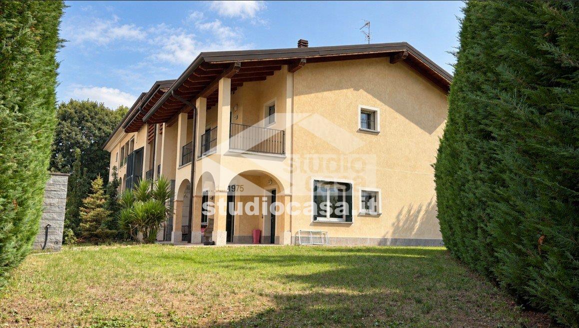 Villa a schiera di testa in vendita a Valbrembo