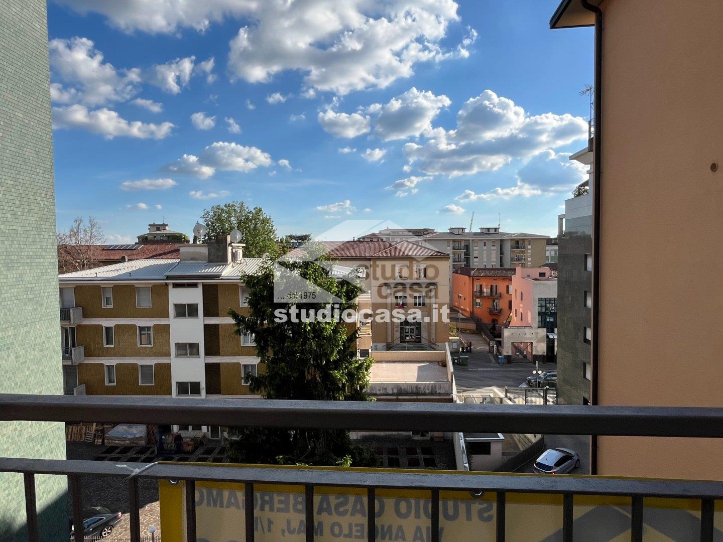 Appartamento in vendita a Bergamo