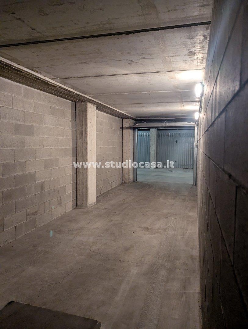 Box / Autorimessa in vendita a Mozzo