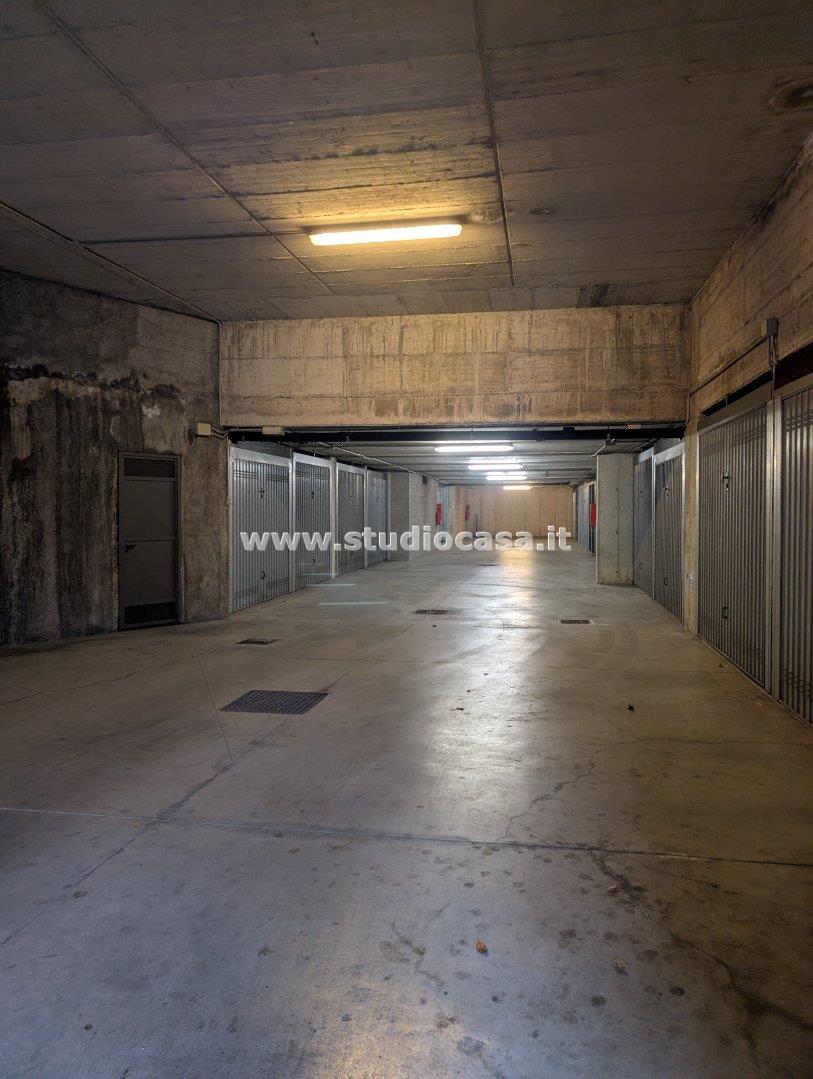 Box / Autorimessa in vendita a Mozzo