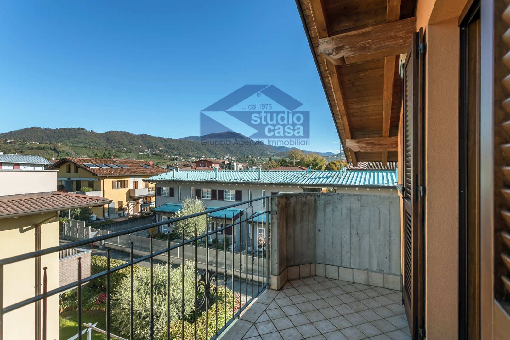 Appartamento in vendita a Scanzorosciate