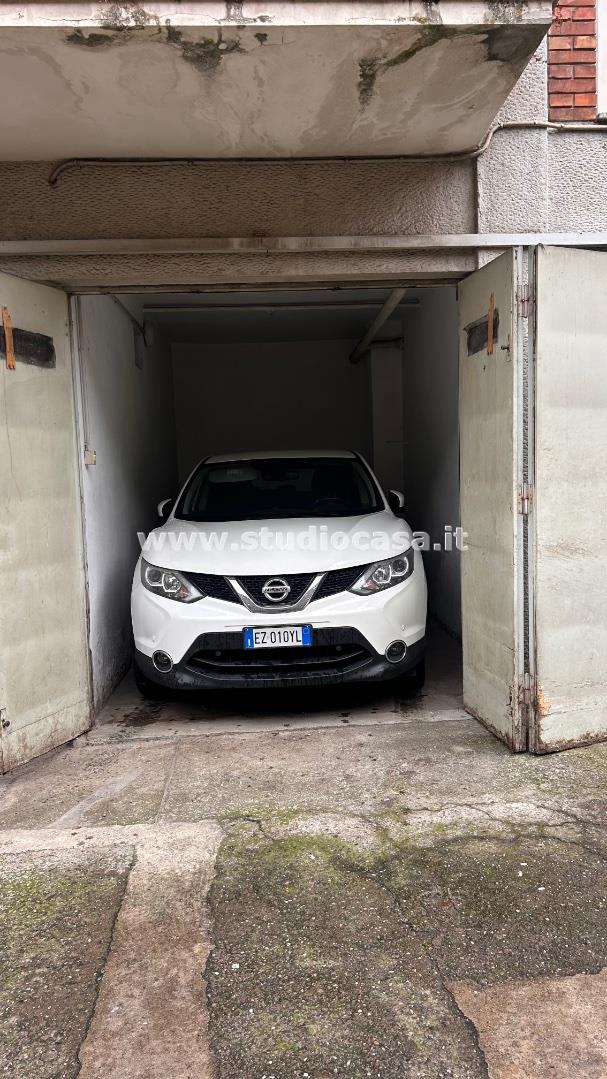 Box / Autorimessa in vendita a Bergamo