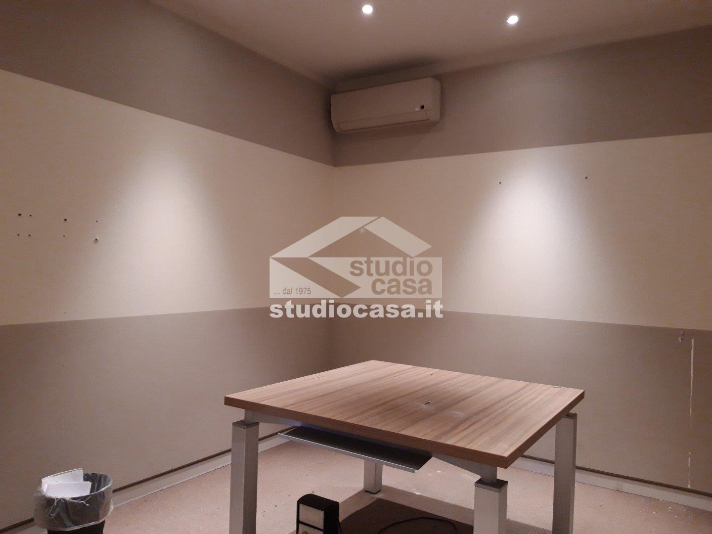 Negozio in affitto a Bergamo
