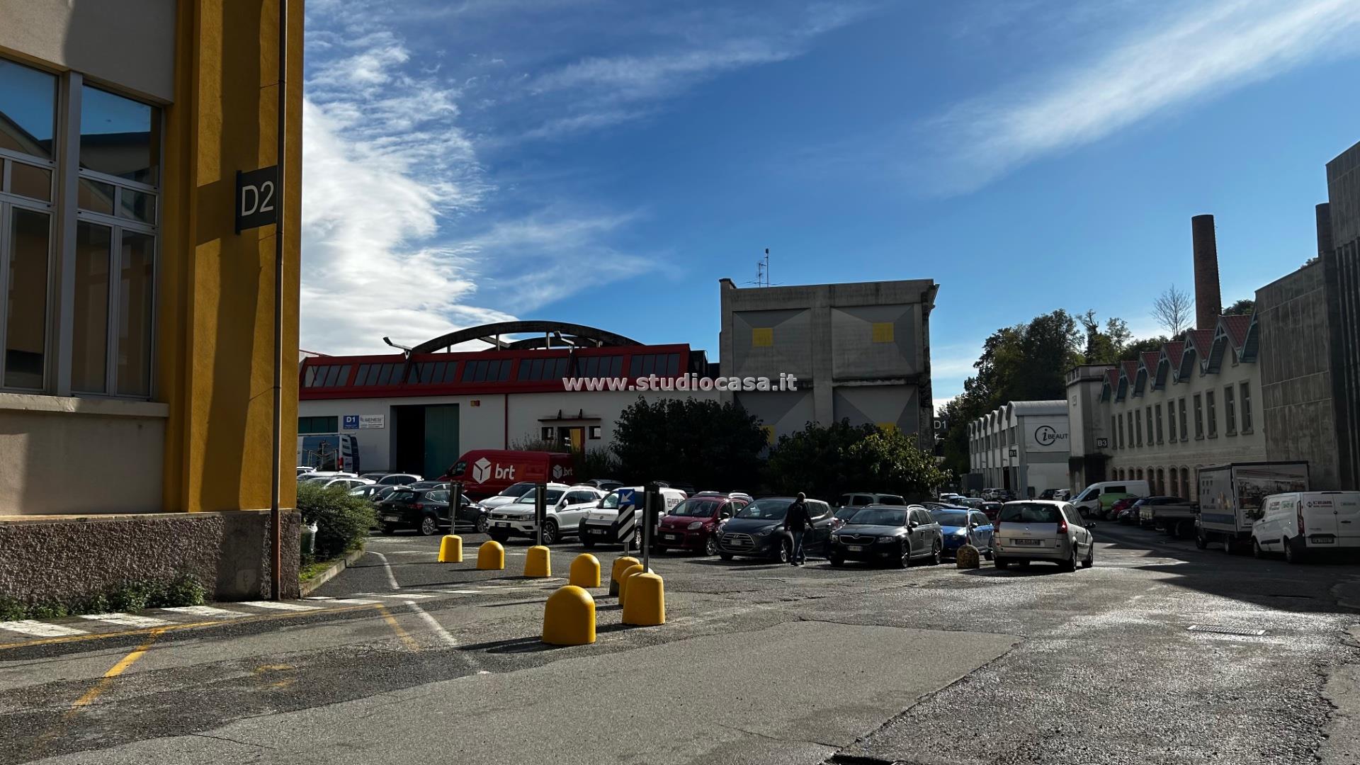 Magazzino in affitto a Brembate di Sopra