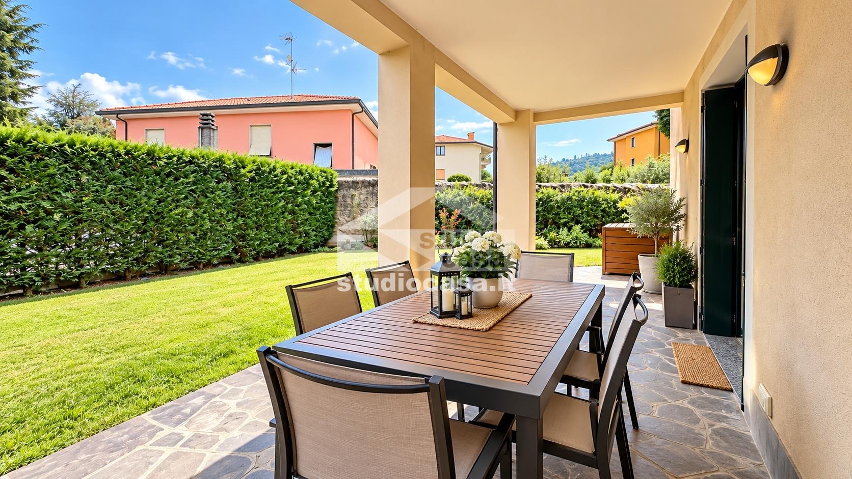 Villa a schiera di testa in vendita a Valbrembo