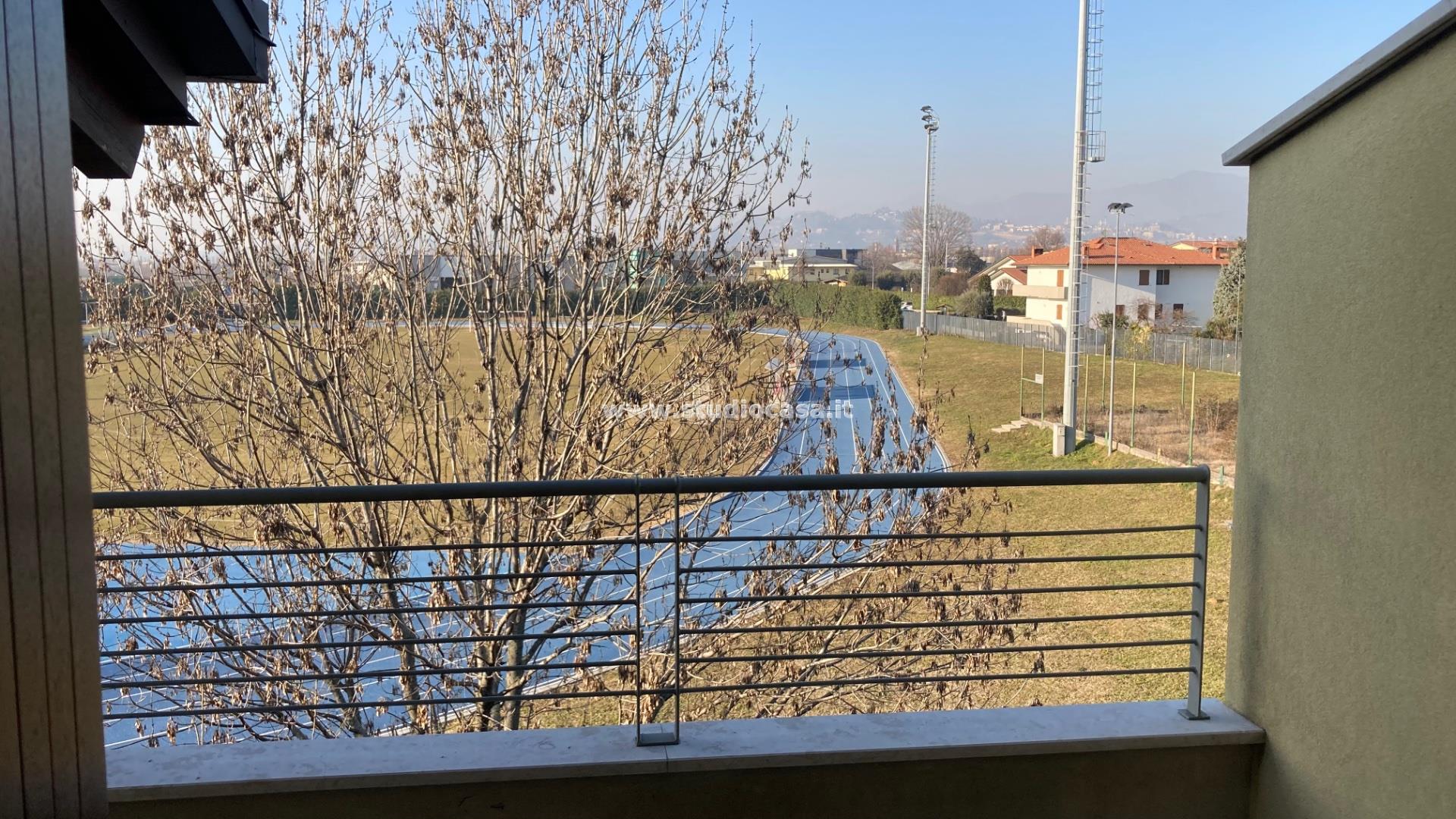 Appartamento in Villa in vendita a Azzano San Paolo