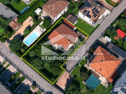 Villa Unifamiliare in vendita a Treviolo