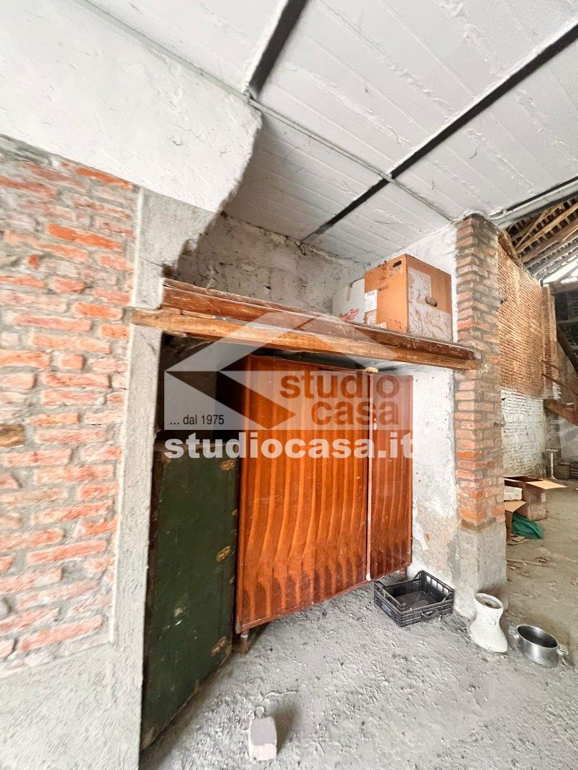 Cantina in vendita a Villanterio