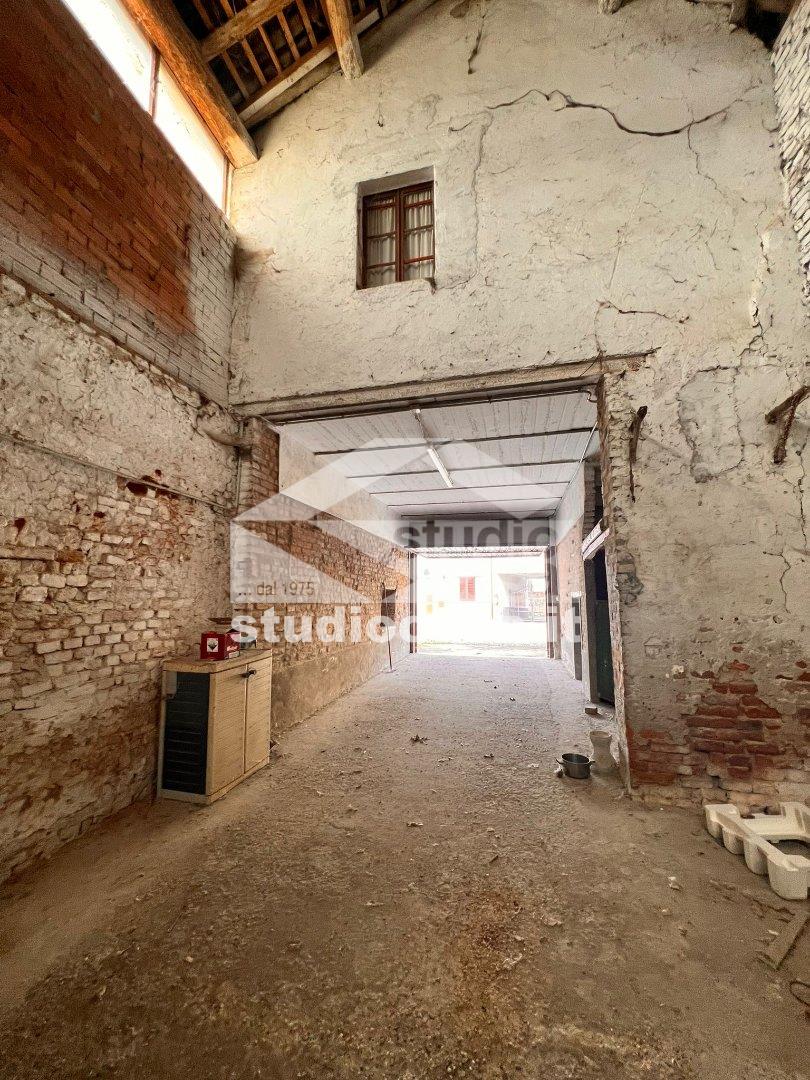 Cantina in vendita a Villanterio