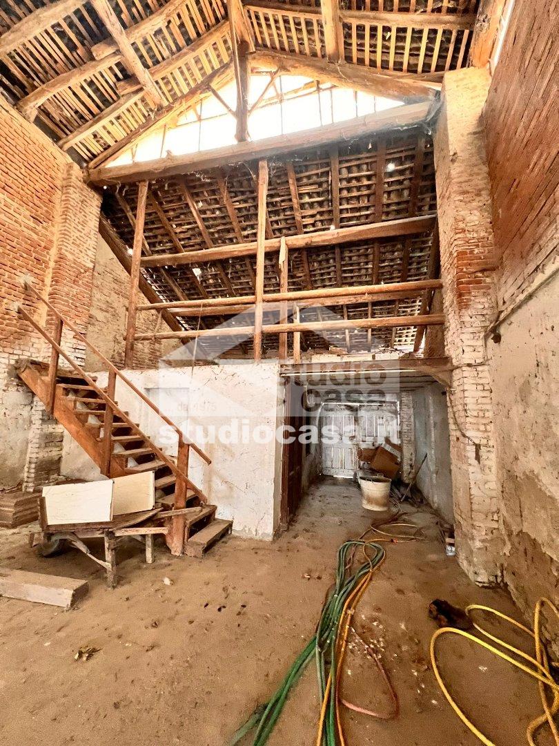 Cantina in vendita a Villanterio