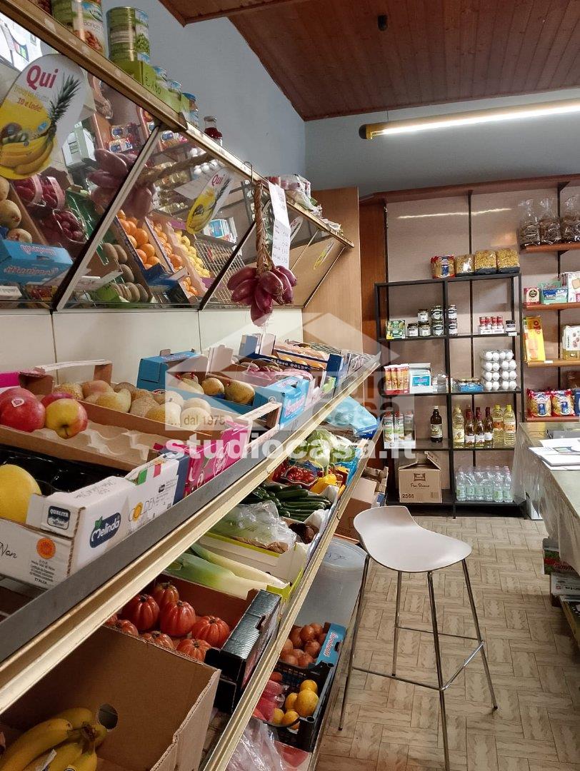 Negozio in vendita a Vistarino