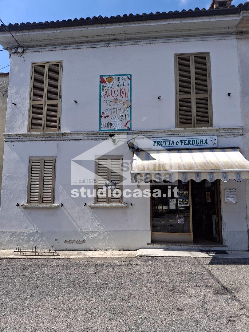 Negozio in vendita a Vistarino