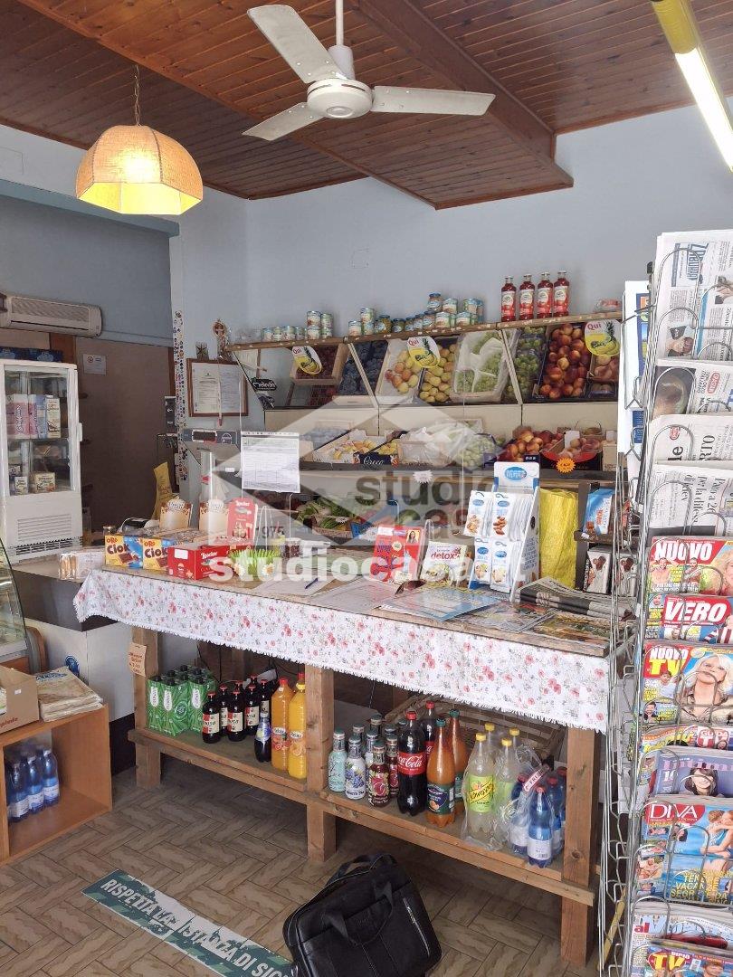 Negozio in vendita a Vistarino