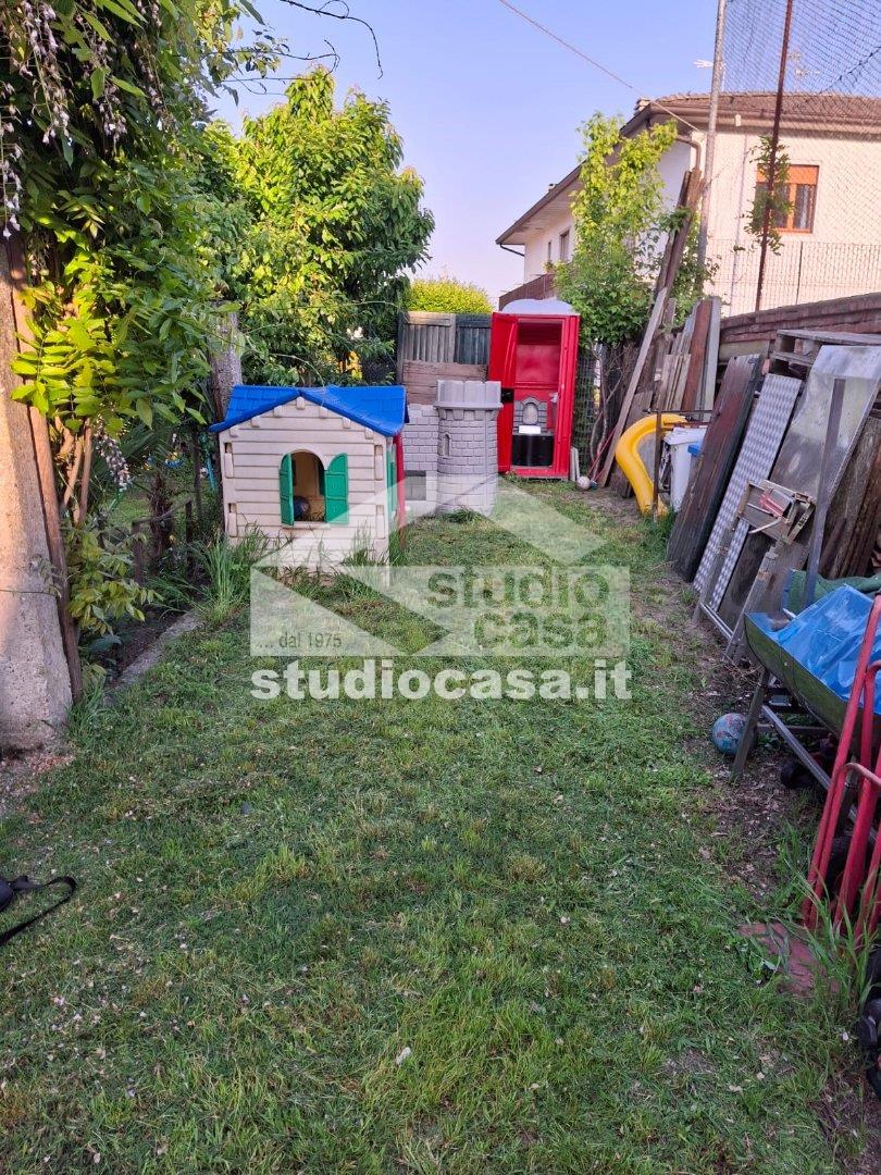 Casa Unifamiliare in vendita a Pieve Porto Morone