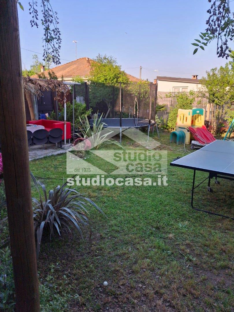 Casa Unifamiliare in vendita a Pieve Porto Morone