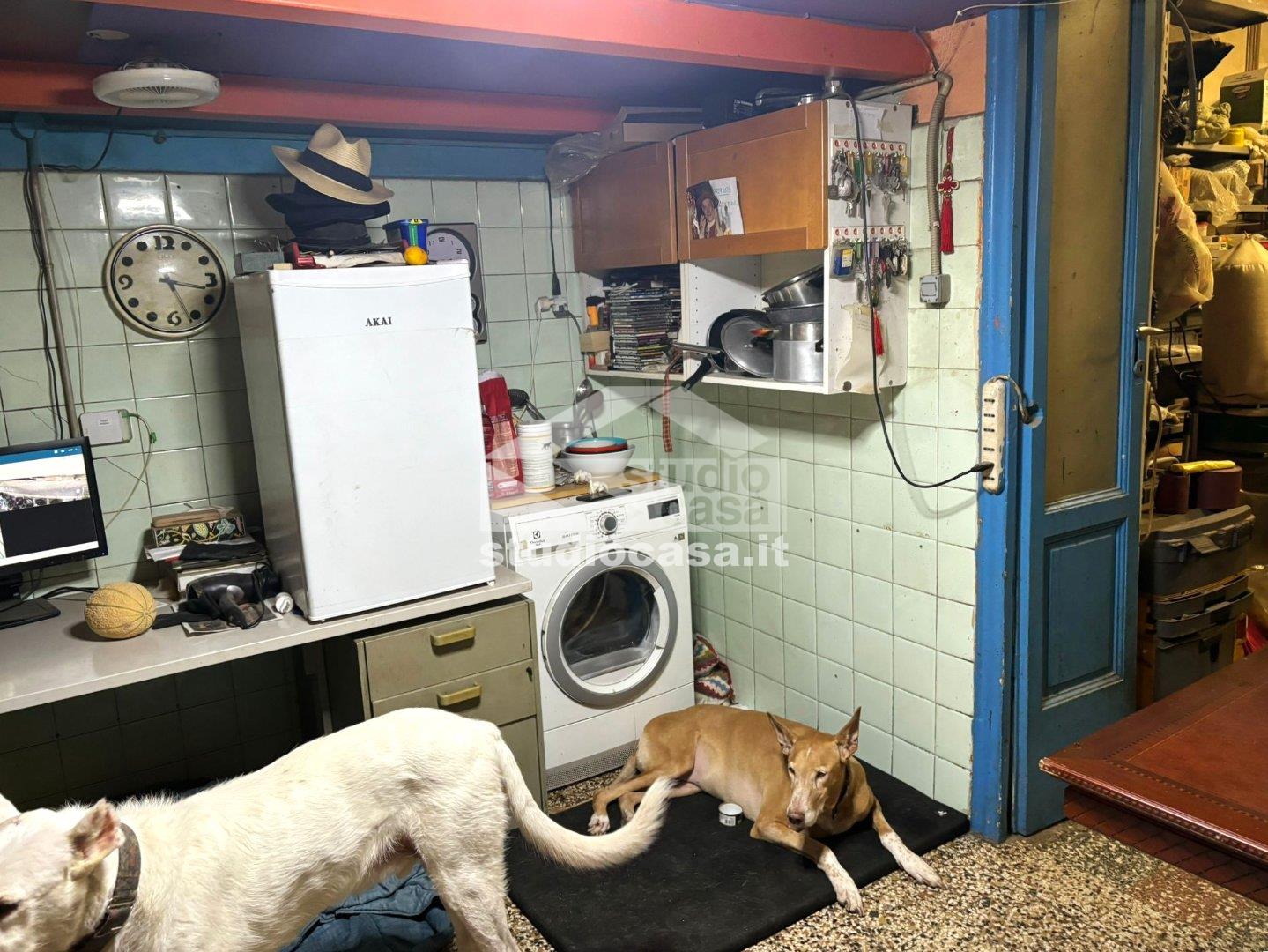 Negozio in vendita a Milano