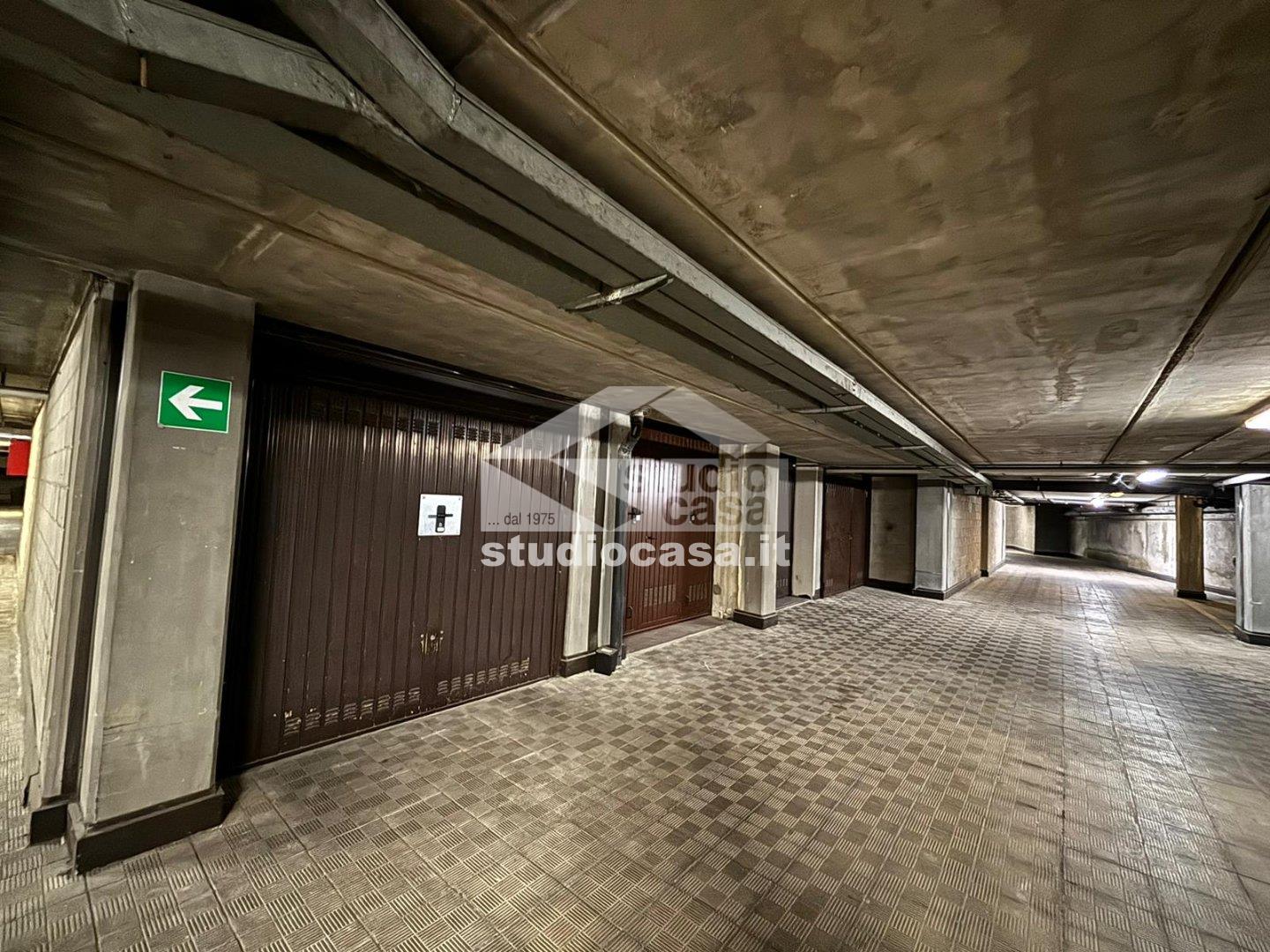 Box / Autorimessa in vendita a Milano