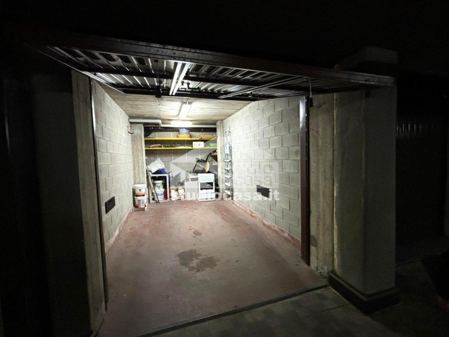 Box / Autorimessa in vendita a Milano