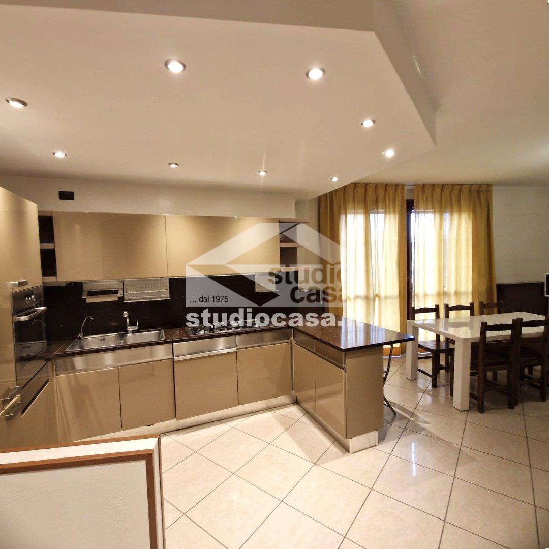 Appartamento in affitto a Carpiano