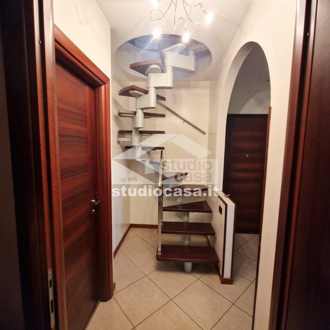 Appartamento in affitto a Carpiano