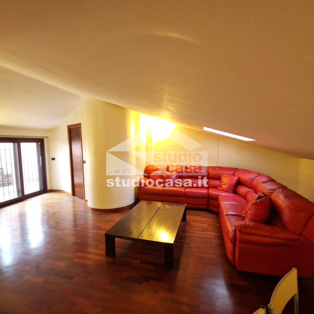 Appartamento in affitto a Carpiano