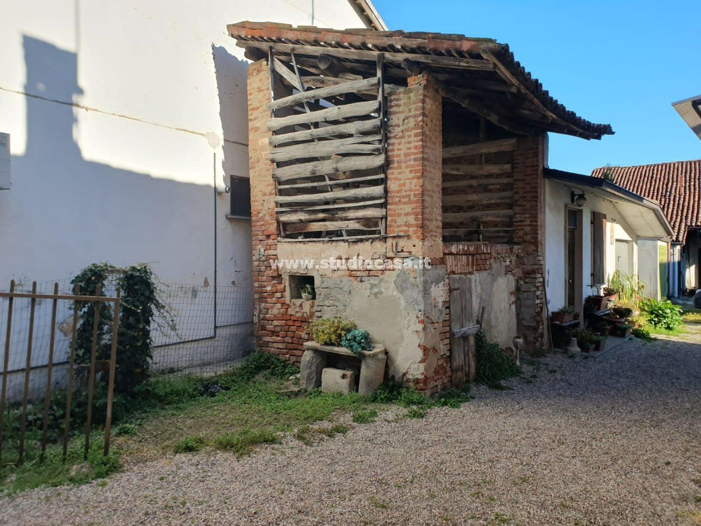 Casa Unifamiliare in vendita a Corteolona e Genzone