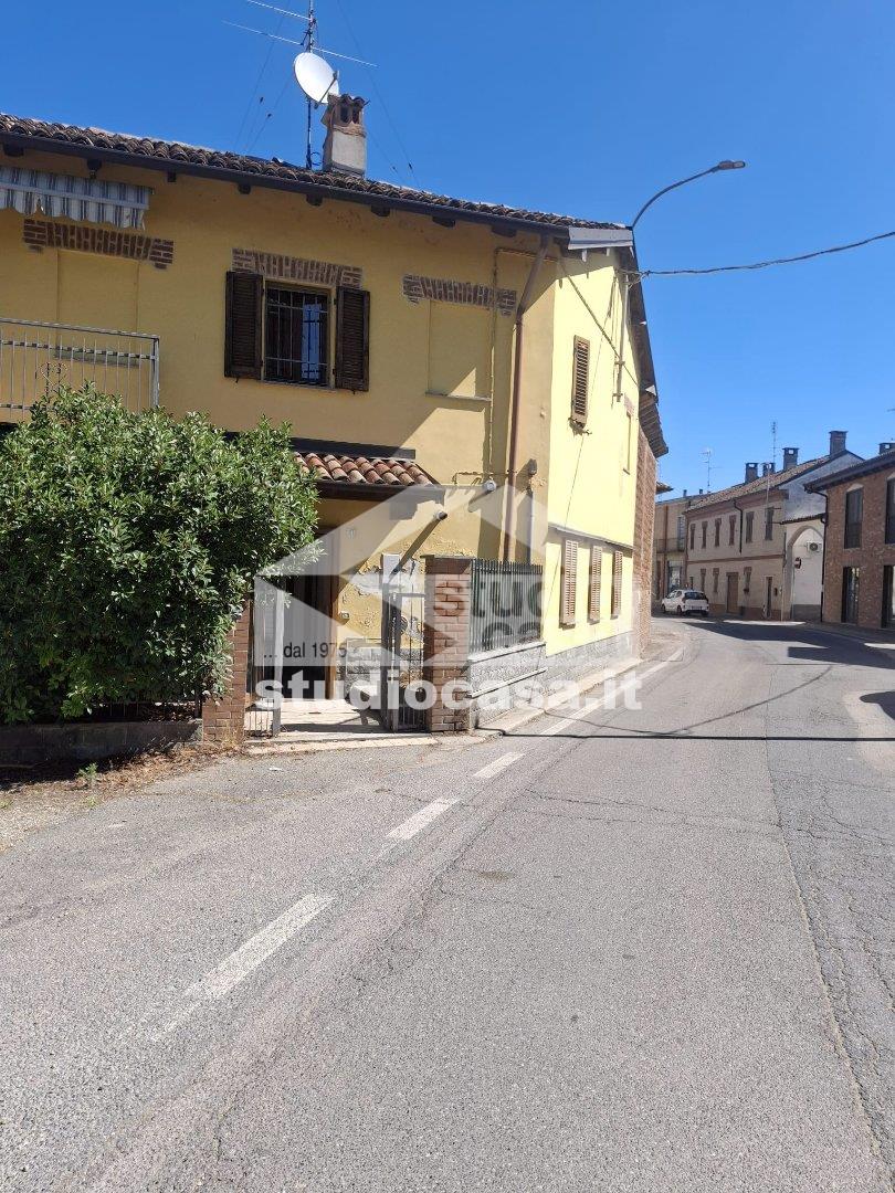 Casa Plurifamiliare in vendita a Linarolo