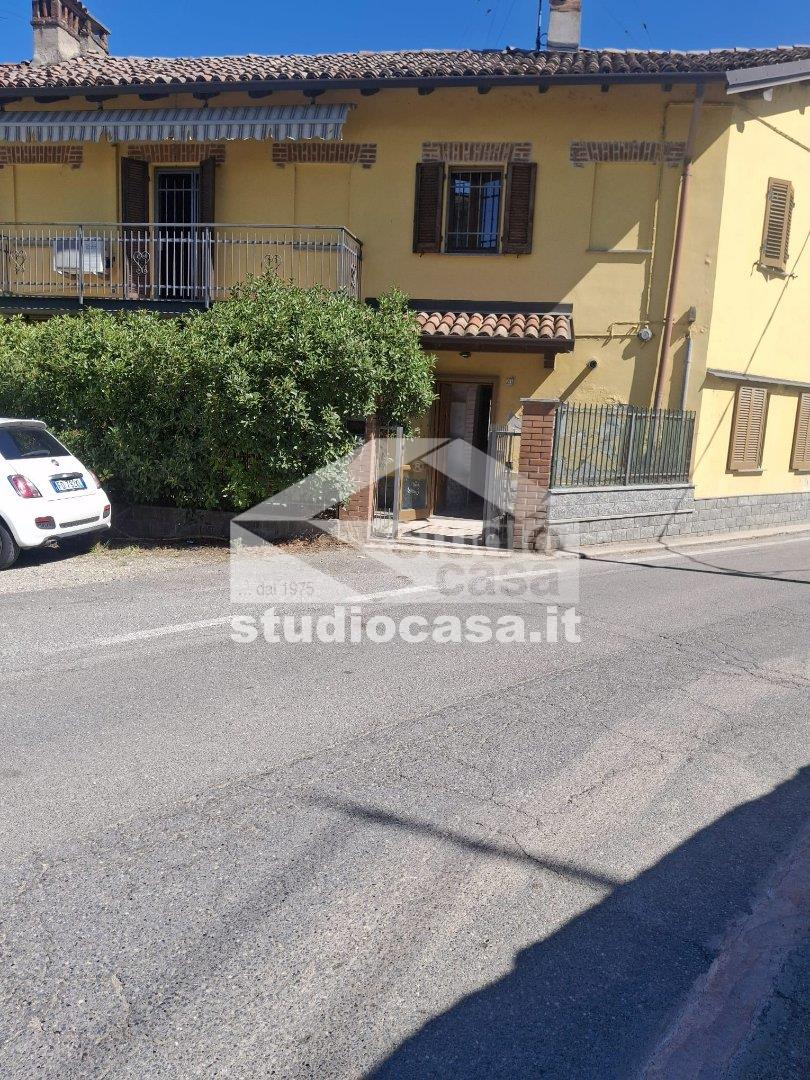 Casa Plurifamiliare in vendita a Linarolo