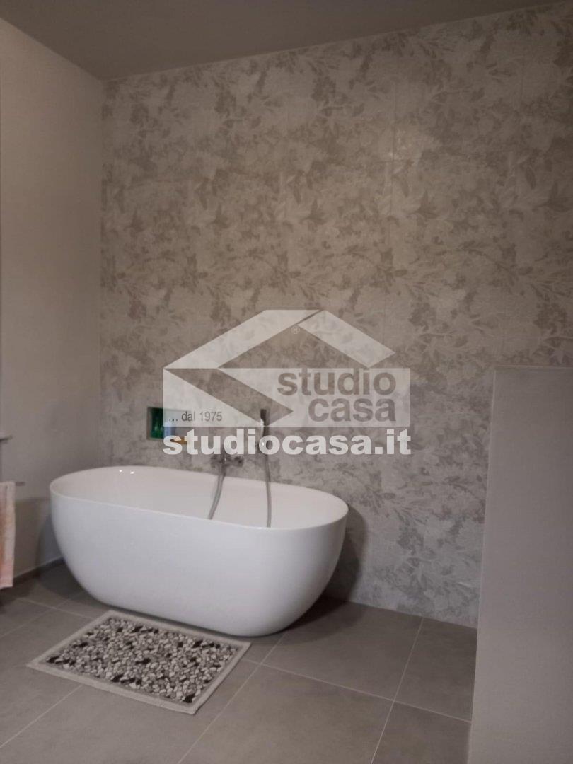 Casa Unifamiliare in vendita a Santa Cristina e Bissone
