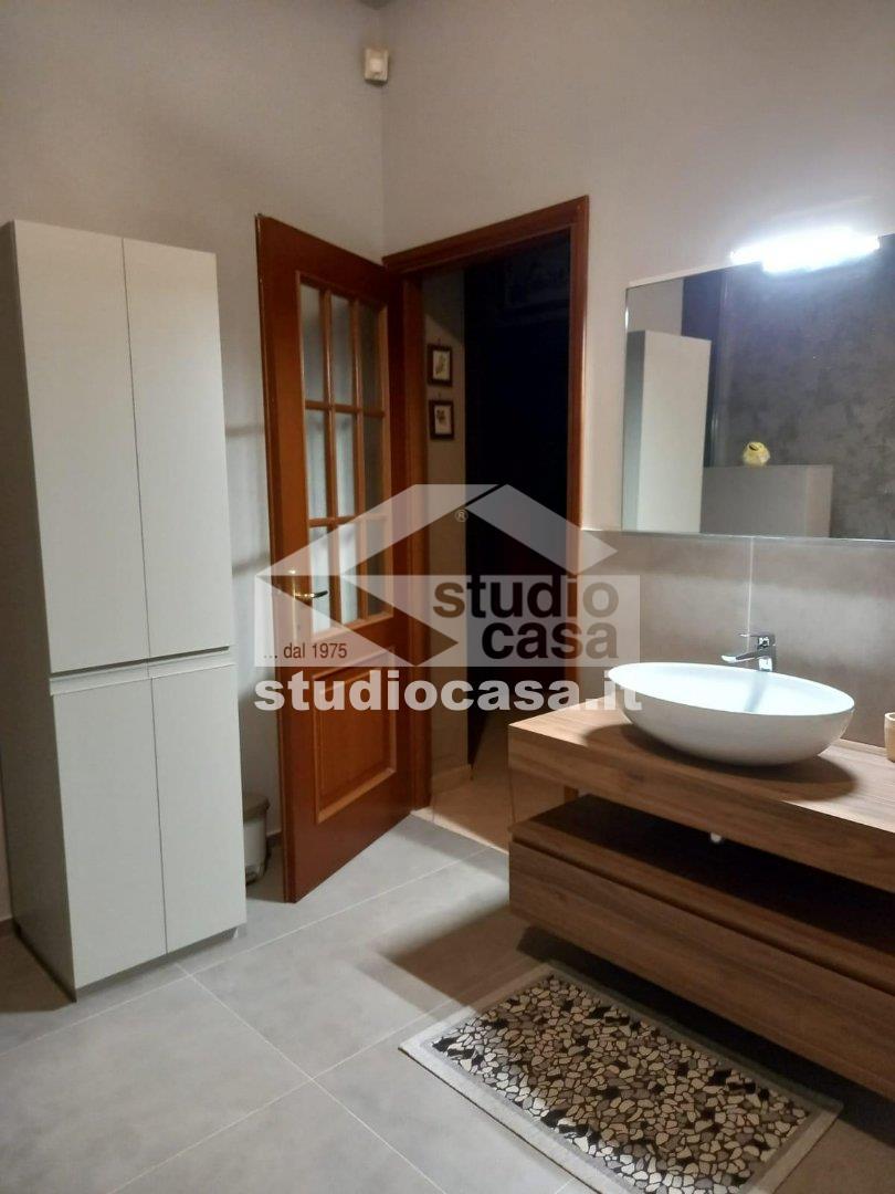 Casa Unifamiliare in vendita a Santa Cristina e Bissone