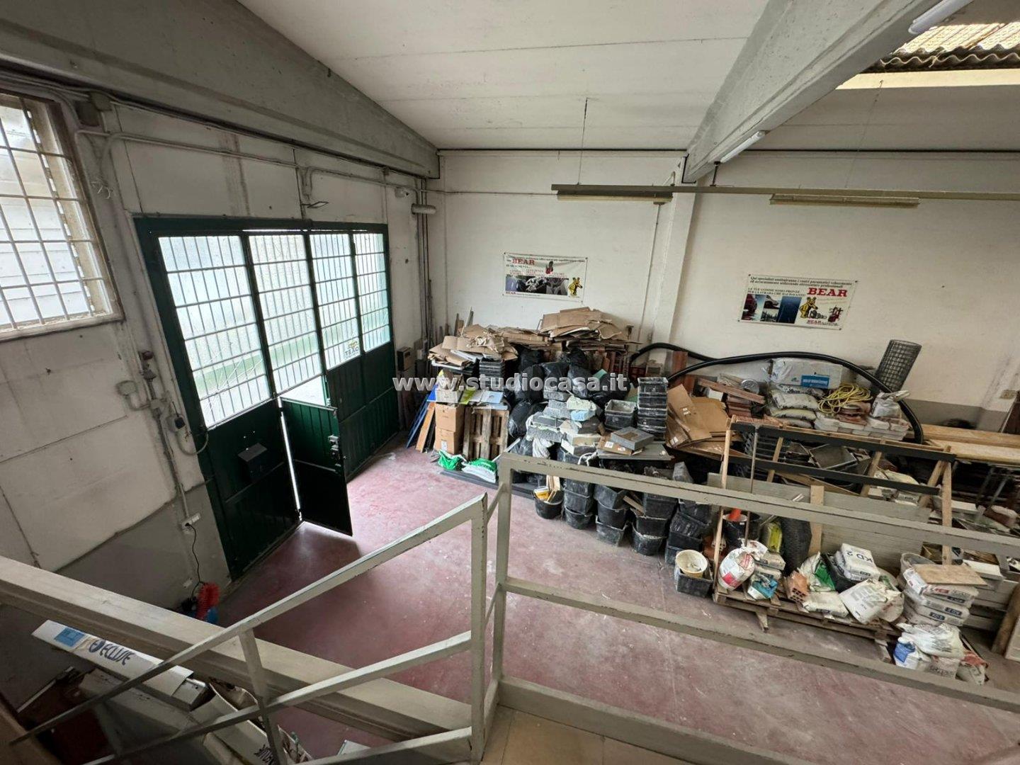 Magazzino in affitto a Sant