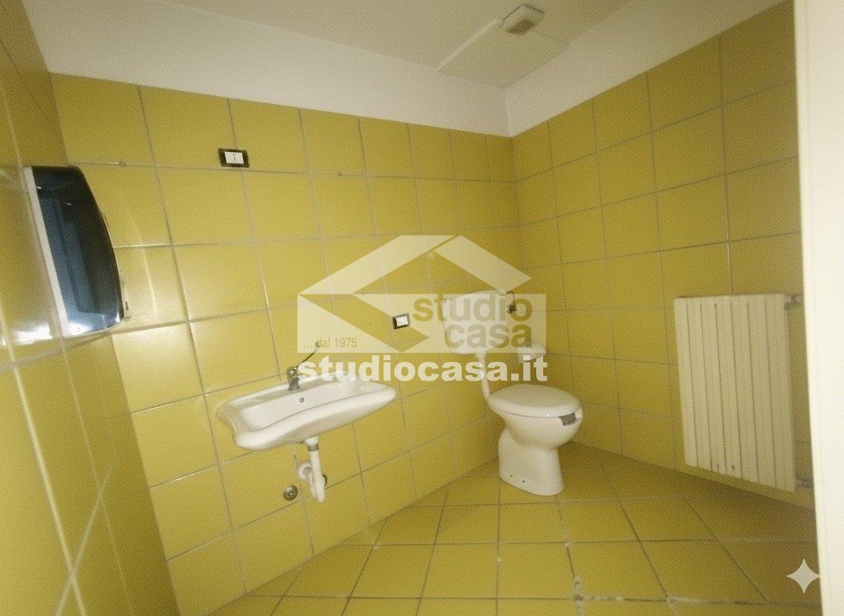 Negozio in vendita a Corteolona e Genzone