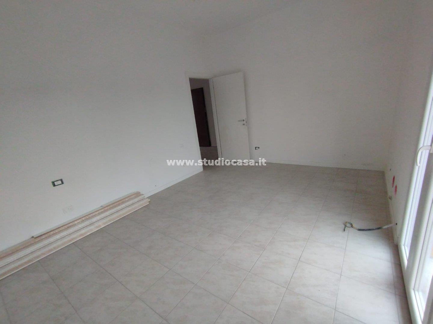 Appartamento in vendita a Linarolo