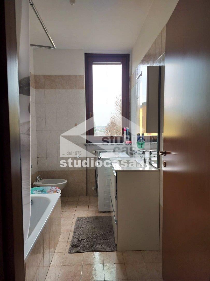 Appartamento in affitto a Roncaro