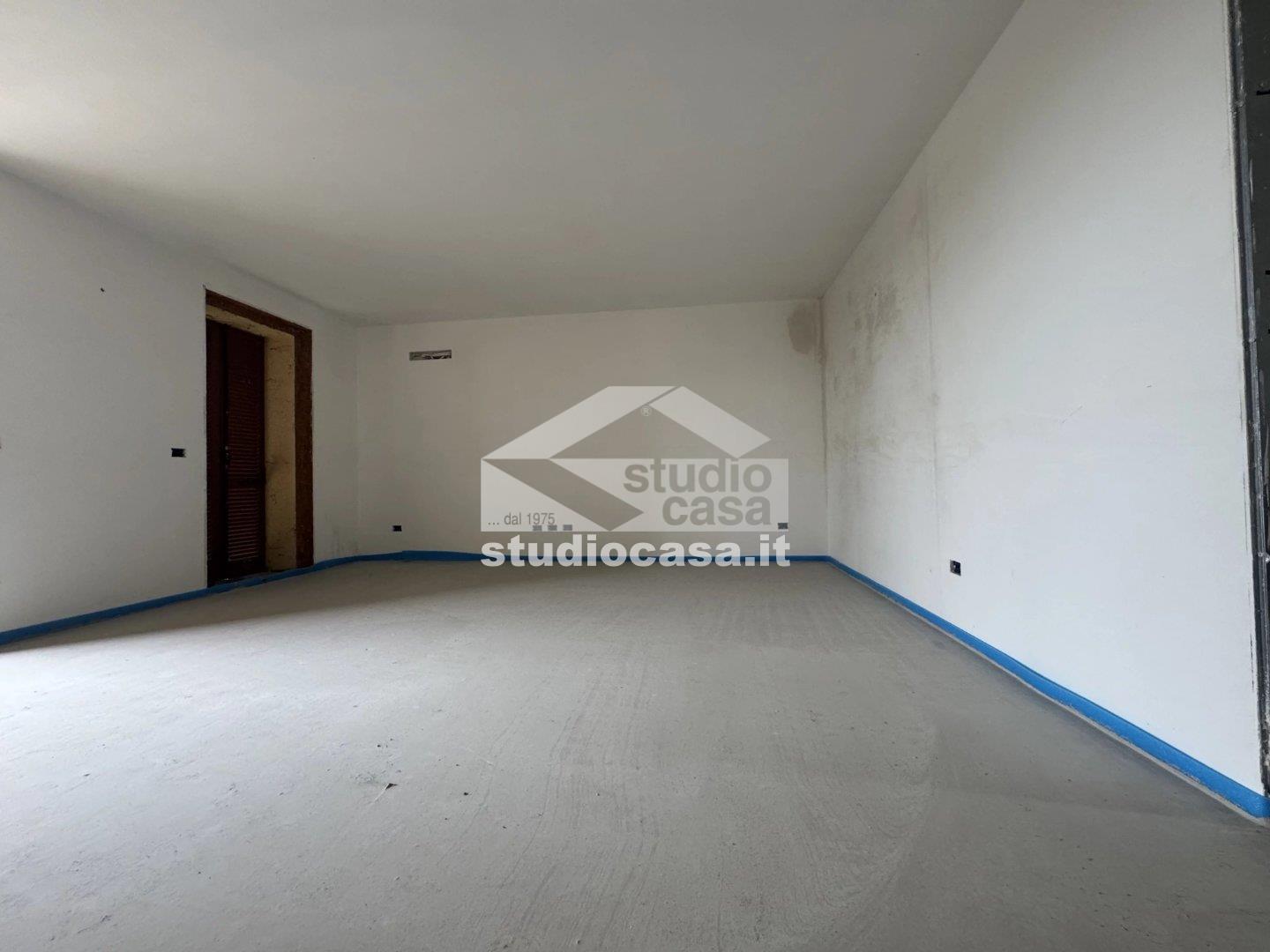 Appartamento in vendita a Izano