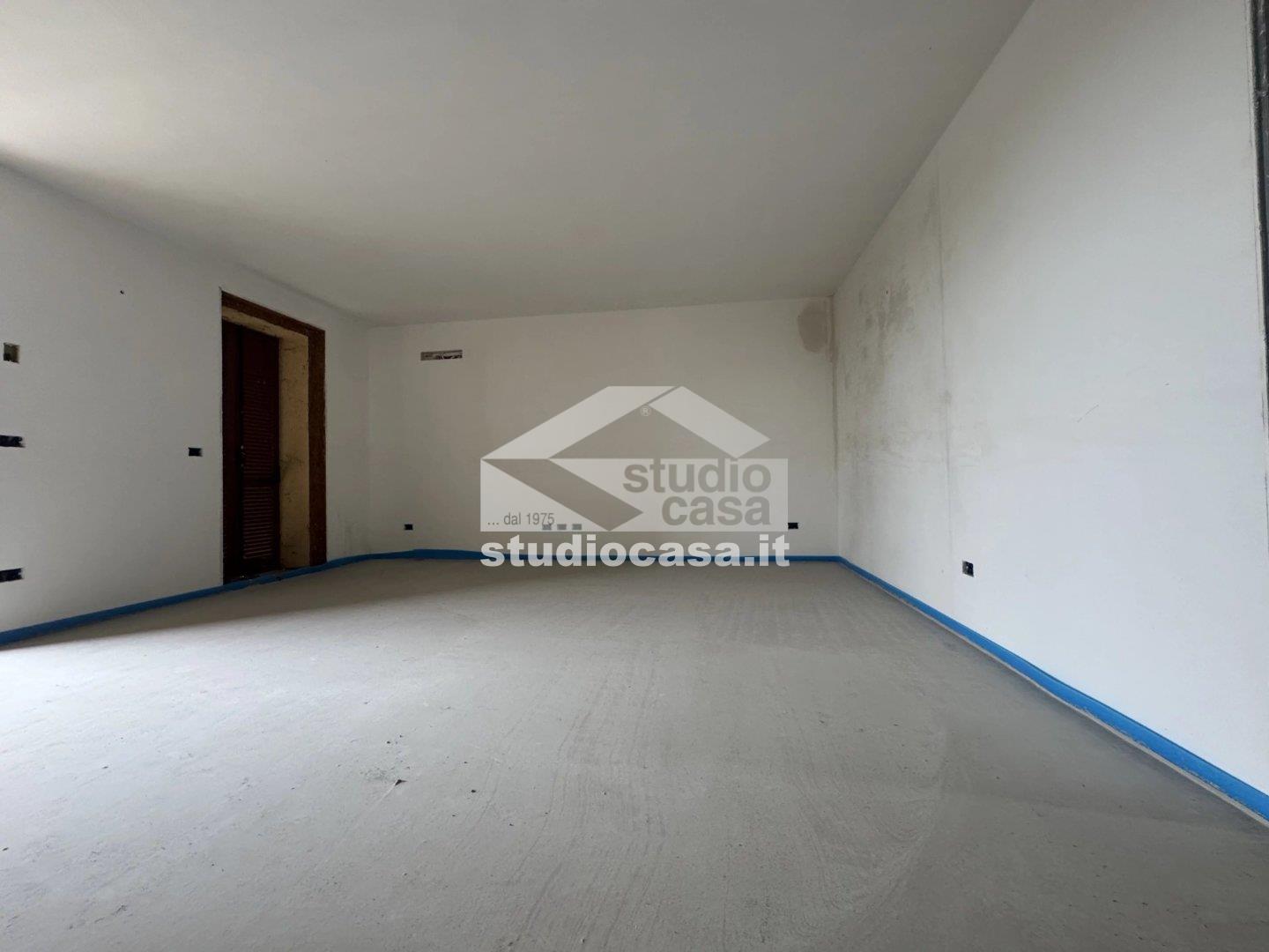 Appartamento in vendita a Izano