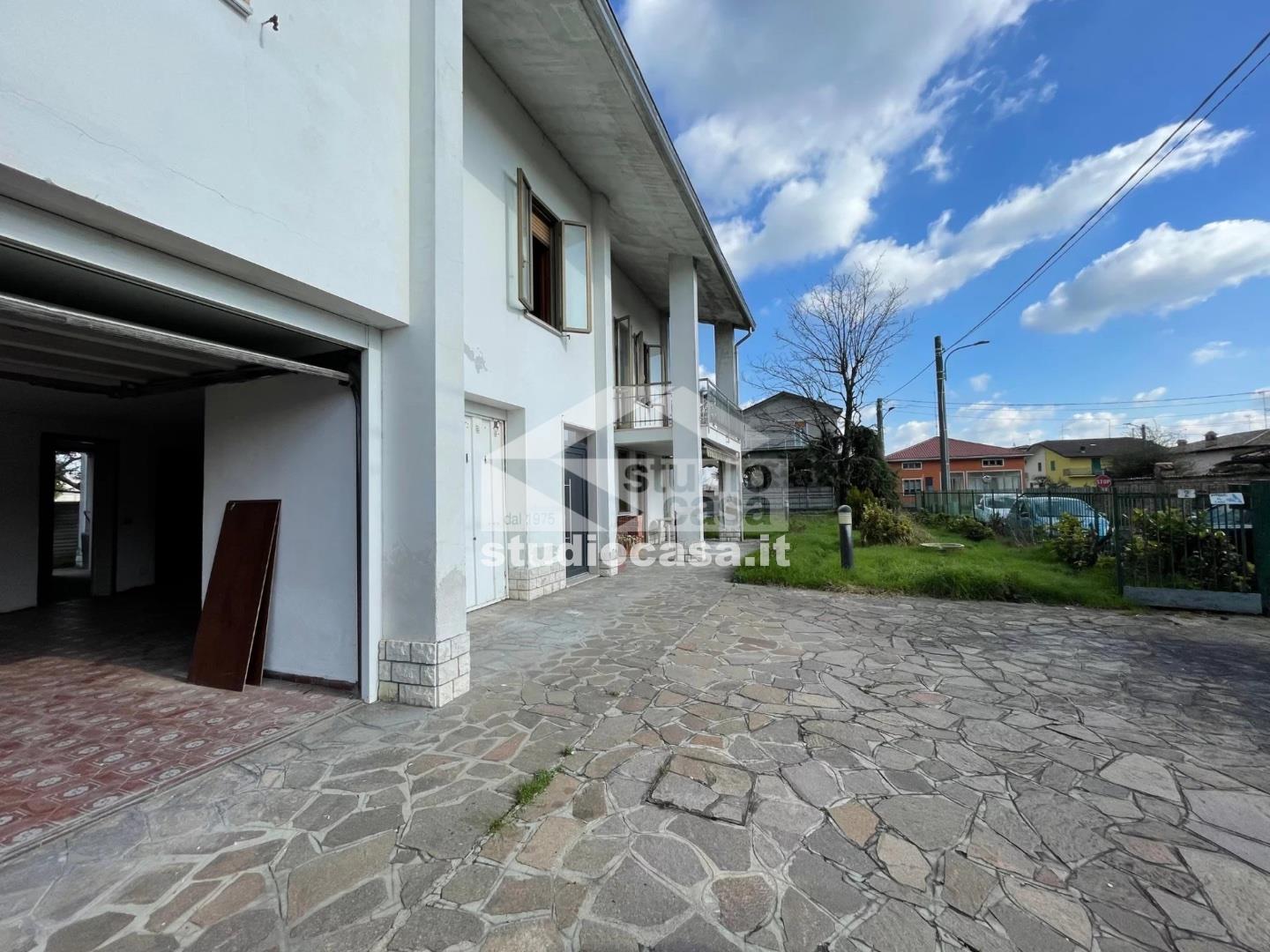 Villa Unifamiliare in vendita a Pianengo