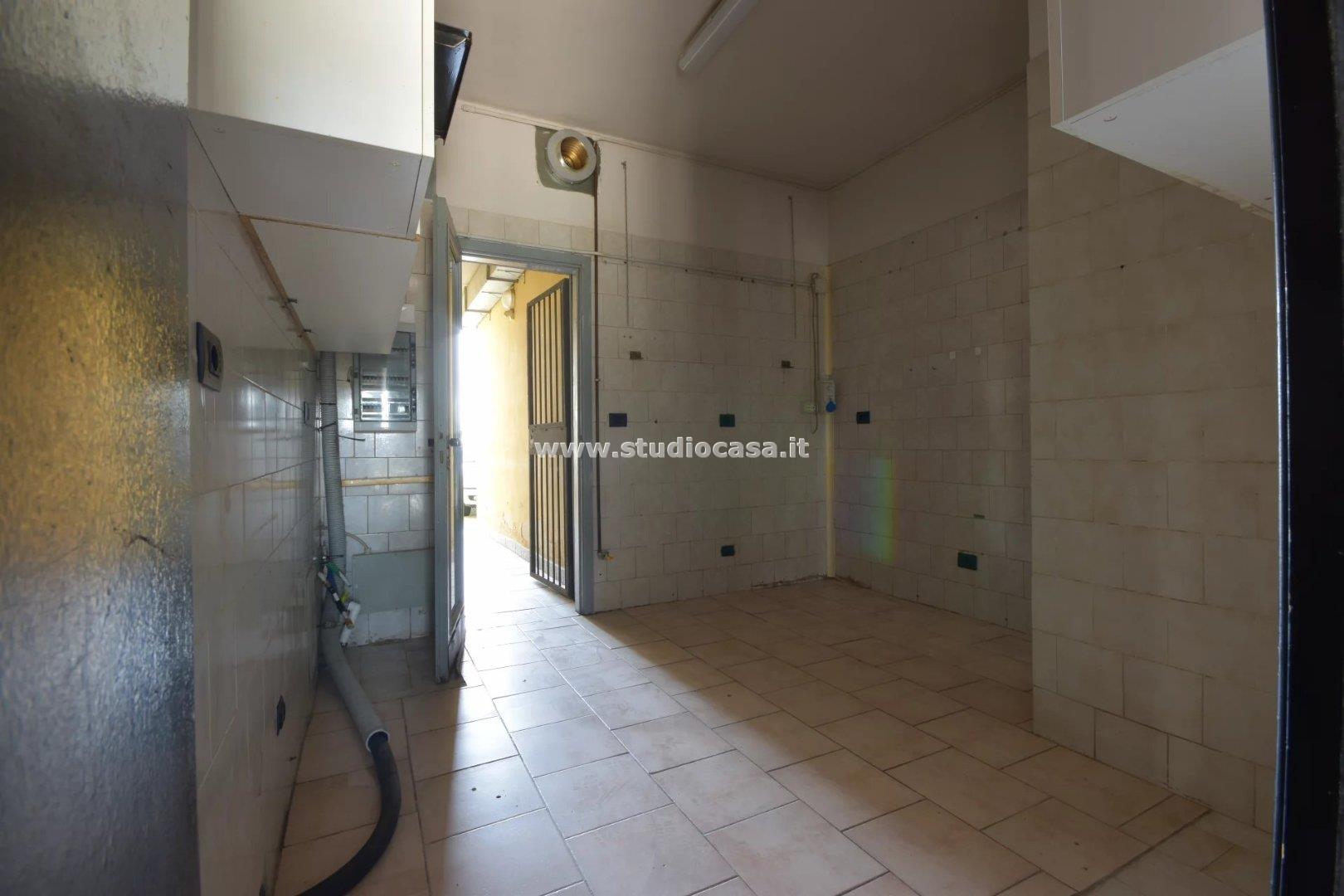 Negozio in vendita a Casale Cremasco-Vidolasco