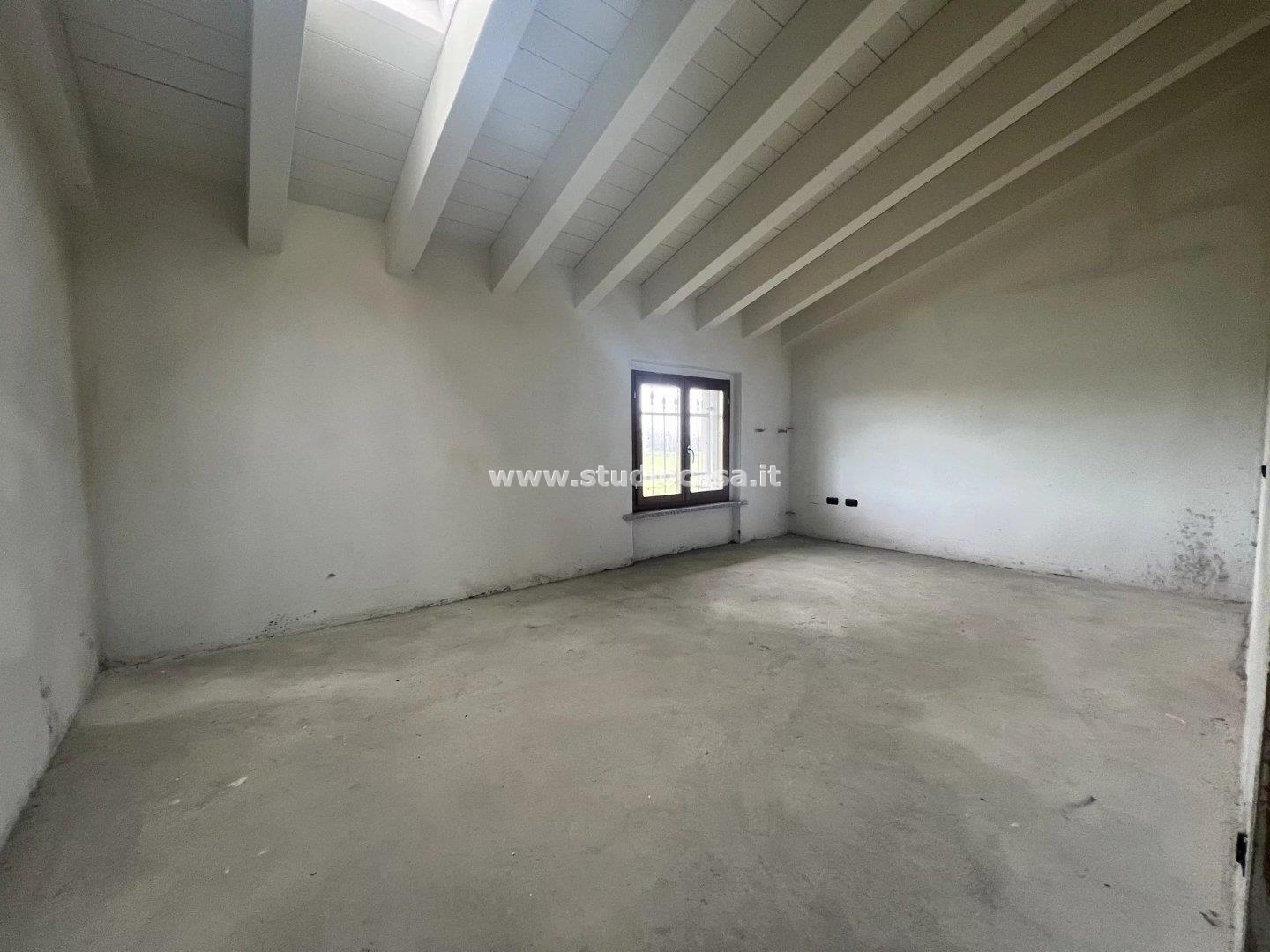 Villa a schiera di testa in vendita a Fiesco